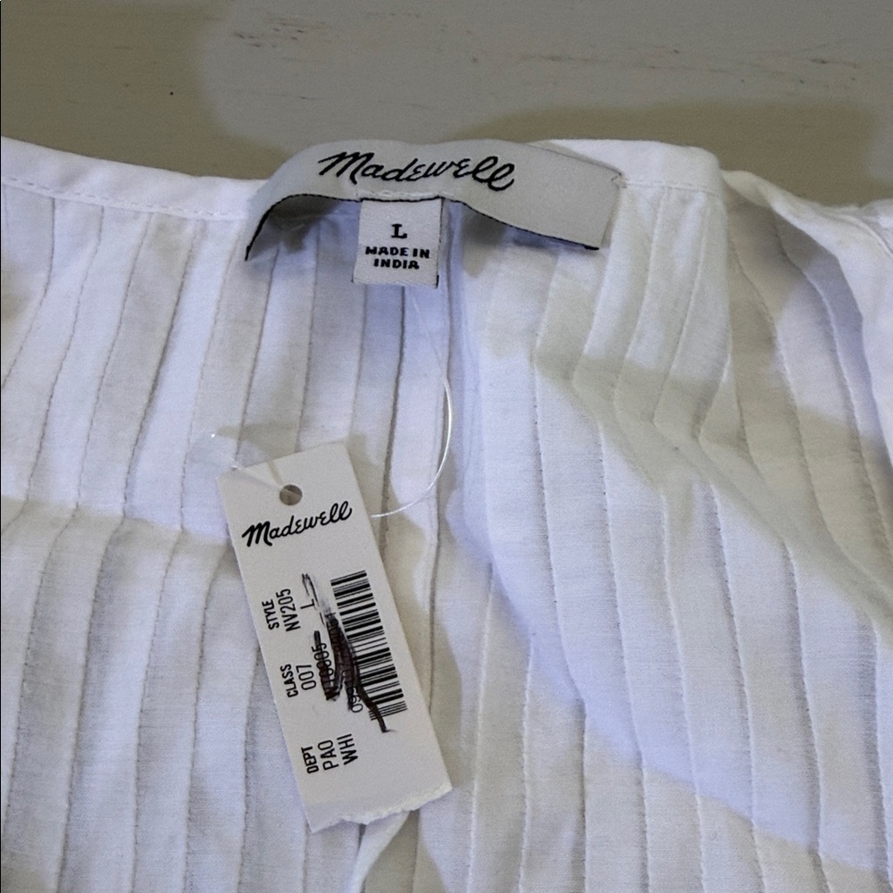 Madewell Pintucked Flutter-Sleeve Top Size L - Picture 3 of 6